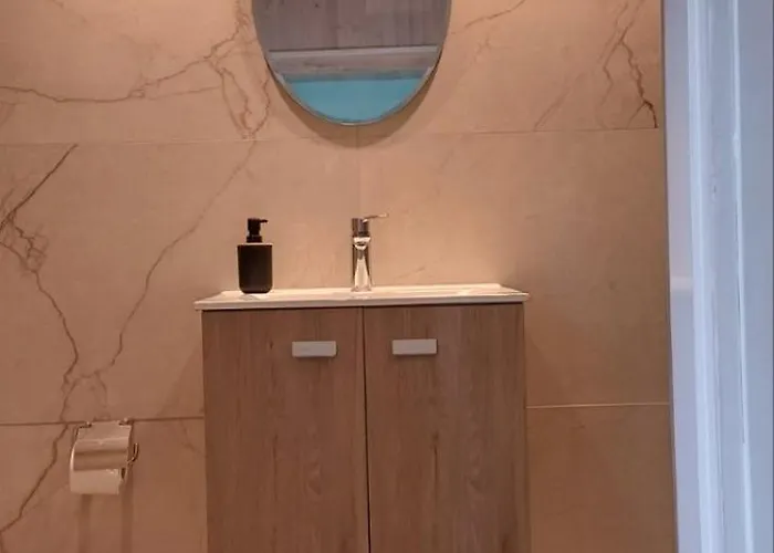 Jay's Nest ラルナカ